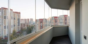 Pogled iz stana u novogradnji na naselje