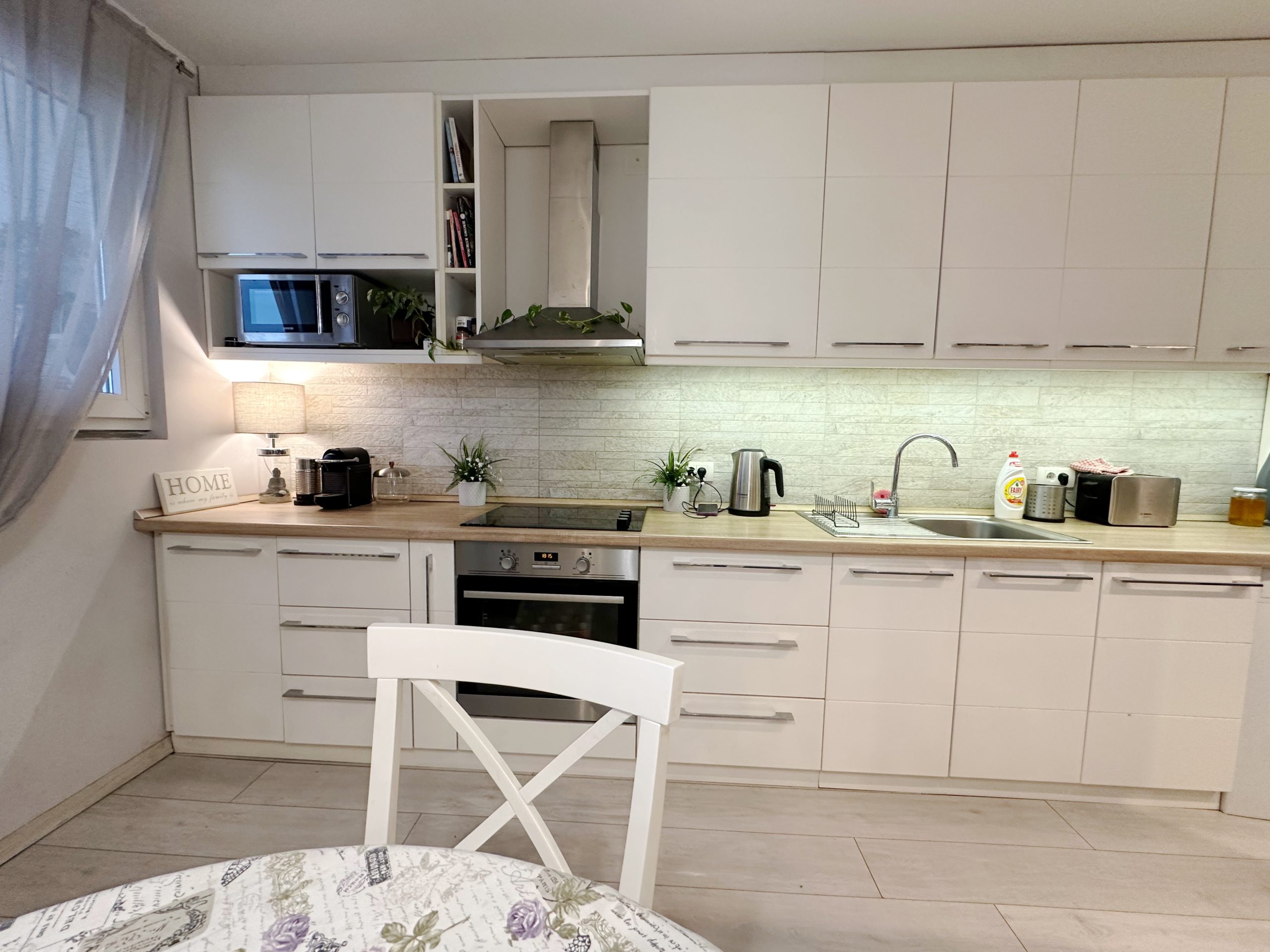 Prodaja stanova Novi Beograd (Blok64)-kuhinja Prodaja stanova novi beograd (blok64) kuhinja