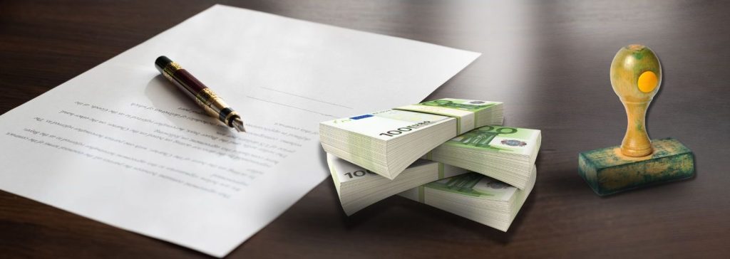Ugovor, novac i pečat